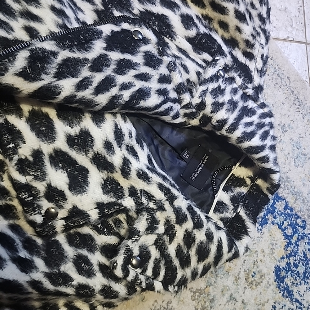 Banana Republic Snow Leopard Cocoon Jacket Coat Size XS - Picture 8 of 14